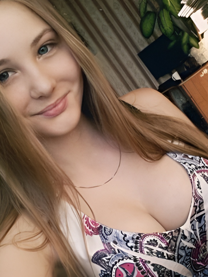 Элеонора привлекальеная девушка из Коврова цена от 10000 руб