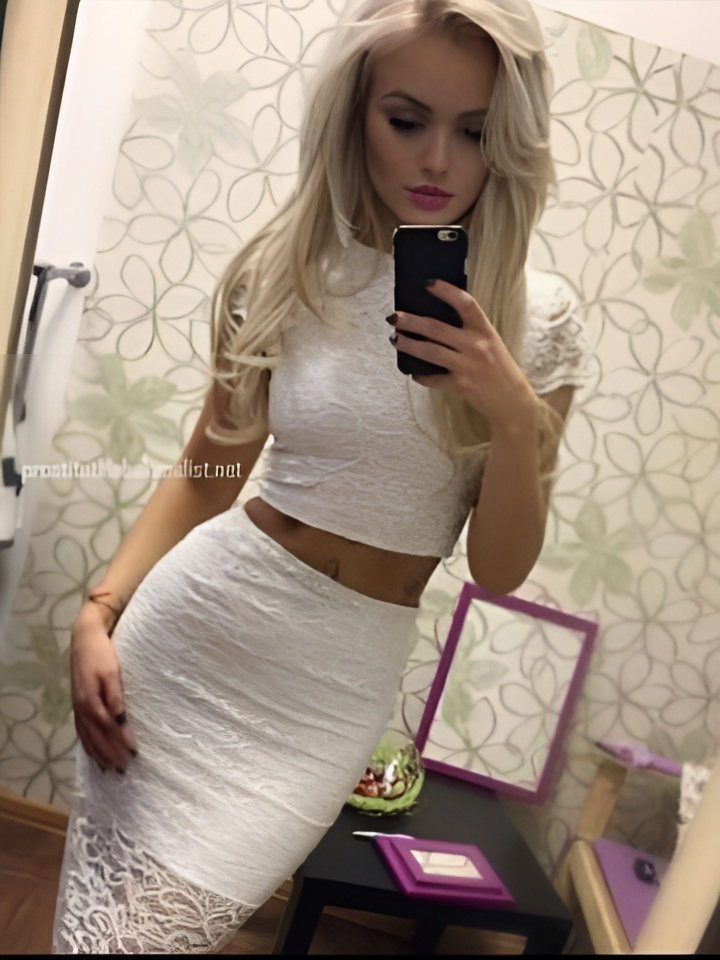 Каролина привлекальеная девушка из Коврова цена от 4000 руб