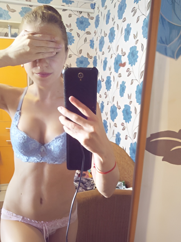 Индивидуалка Карина, доступна для личного знакомства от 2000 руб