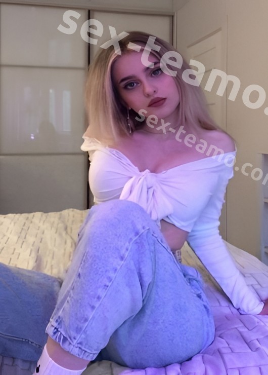 Роксана привлекательная девушка из Коврова цена от 5000 руб