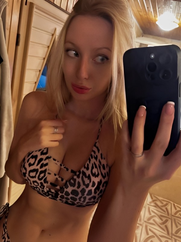 Сабина привлекательная девушка из Коврова цена от 10000 руб