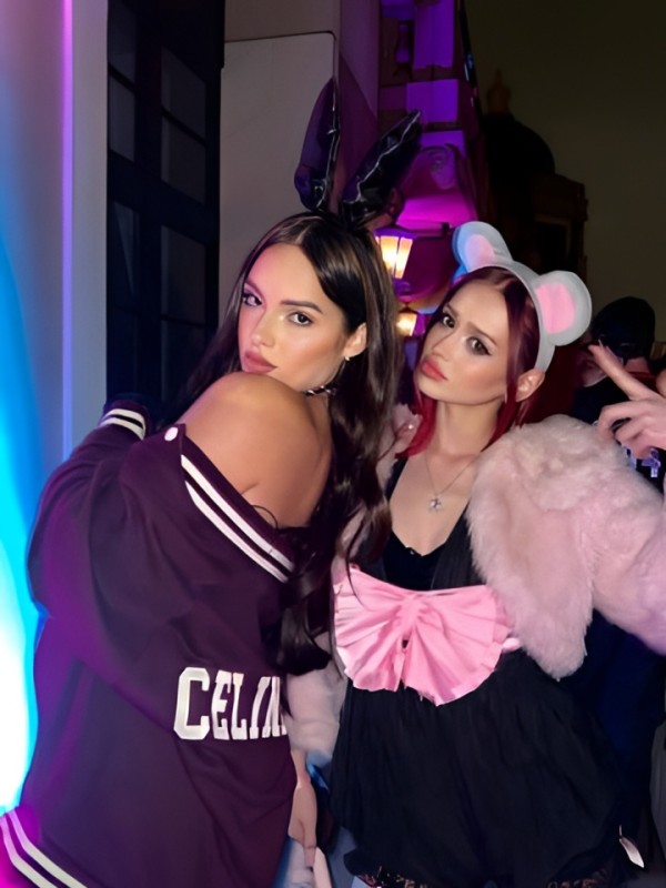 Света привлекательная девушка из Коврова цена от 3000 руб