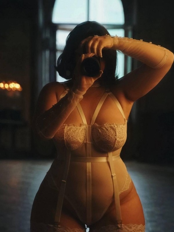 Галина привлекательная девушка из Коврова цена от 7000 руб